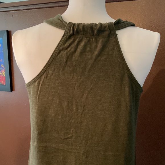 GAIAM Olive Tank Top - Picture 5 of 7